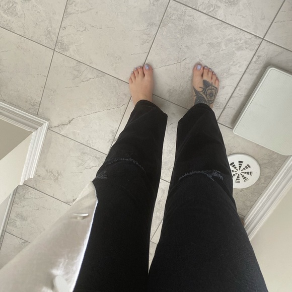 Aritzia: BNWT Denim Forum Joni High Rise Jeans - Picture 3 of 4